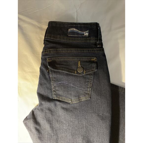 Lee Size 6 Perfect Fit Just Below The Waist Straight Leg DarkWash Women's Jeans - Picture 2 of 9